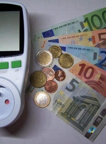 money saving tips electricity — Money Saving Tips & Hacks