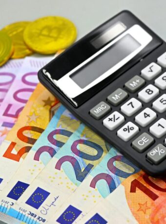 KiwiSaver fee savings — Money Saving Tips & Hacks